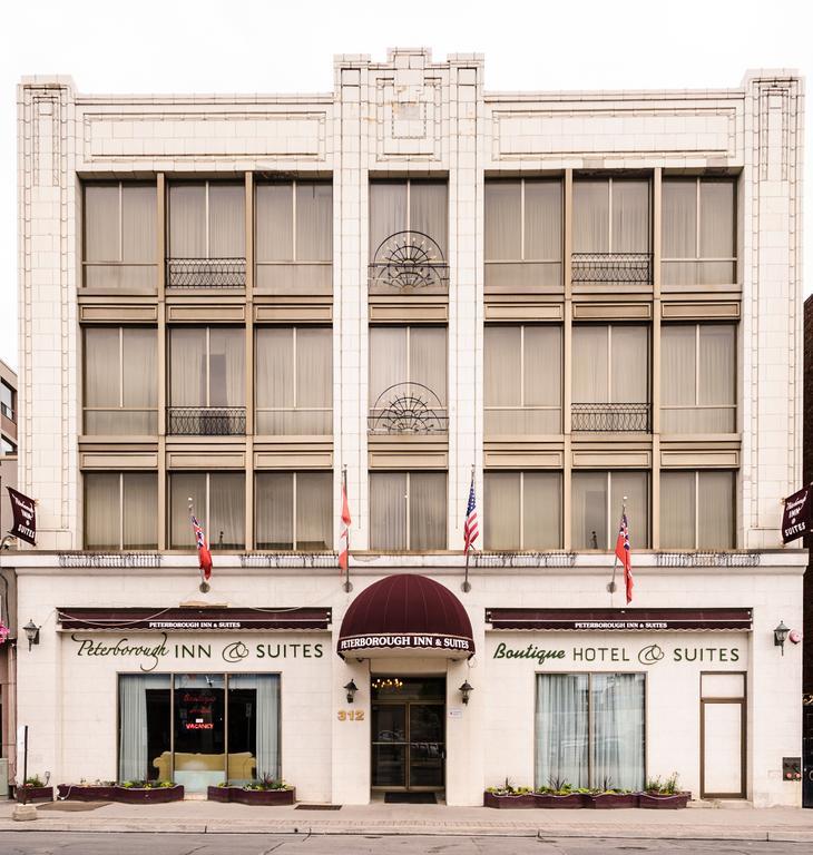 Peterborough Inn & Suites Hotel Exterior foto